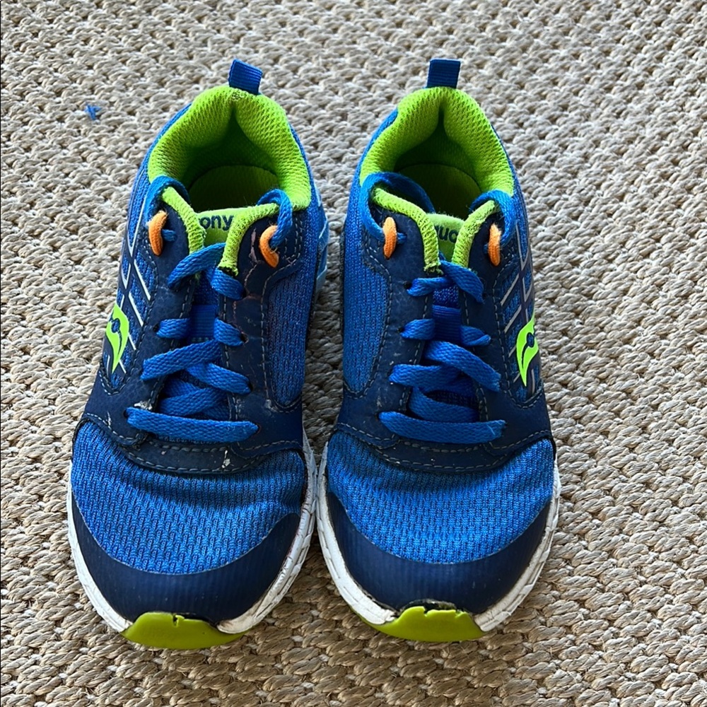 Saucony Blue and Green Sneakers with Breathable Mesh